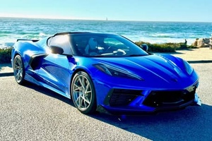 Chevrolet Corvette Stingray Coupé 2LT 2023, Listo para Enviar - Product Image 4