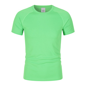 Vêtements de sport de fitness ajustés personnalisés vente en gros de vêtements d'entraînement pour hommes T-shirt court de course à pied à séchage rapide pour hommes - Product Image 5