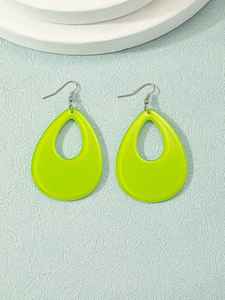 Pendientes Colgantes de Resina Moldeados a Mano, Duraderos, en Colores Mixtos, para Bodas y Festividades, de la Marca Bold MOHSIN HANDICRAFTS - Product Image 2