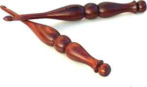 Ensemble de crochets à crochet ergonomiques en bois de qualité supérieure pour le tricot à la main, écologiques, durables et personnalisables - Product Image 2