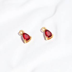 Garnet Gemstone Chapado en oro 5x3 MM Pera Prong Setting Connector Charms Single Bail Connector para la fabricación de pulseras - Product Image 1