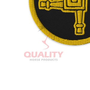 Insignias de diseño personalizado bordadas a mano de alta calidad Parches bordados a mano de alta calidad Insignia de nombre al por mayor - Product Image 3