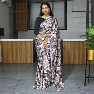 Saree imprimé en Satin du Japon lourd avec chemisier Banglory non cousu, tenue de mariage, designer indien pakistanais, sari élégant à la mode - Product Image 5