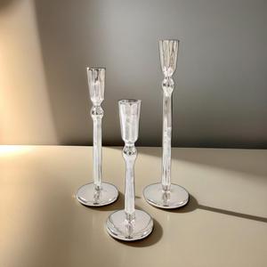 Ensemble de 3 bougeoirs cylindriques en métal aluminium de meilleure qualité pour les occasions de Noël - Product Image 1