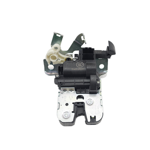 Serrure de hayon arrière AUDI Q2 Série (GAB) 8W9827505C (16>) - Product Image 1