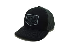 Fabriqué en usine au Vietnam, chapeau de camionneur en maille noire avec patch tissé structuré de conception réglable, style de haute qualité pour adultes - Product Image 2