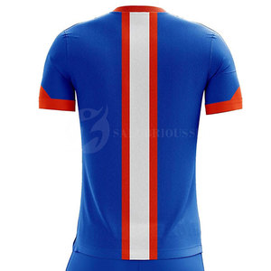 Uniforme de fútbol de tela de poliéster 100% Impresión de transferencia de calor personalizada con su propio logotipo de marca Uniforme de fútbol - Product Image 5