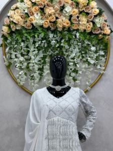 Buscando este mismo color hermoso vestido de diseñador de color blanco paz Anarkali Kurta conjunto con dupatta - Product Image 4