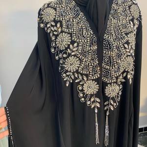 ผ้าไหมนิดาทำมือจากดูไบสำหรับผู้หญิง อาบายะห์ผ้าไหมเนื้อหนา ป้องกันรอยยับ แขนยาว ชุดละหมาด สีตามสั่ง - Product Image 2