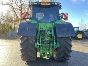 Tracteur agricole d'occasion John Deere 7R330 à vendre - Product Image 4