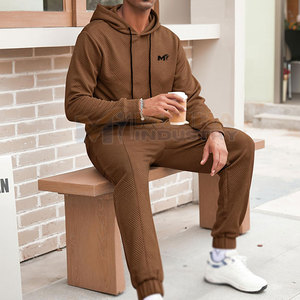 Nouveauté Survêtement pour homme de couleur personnalisée Matériel durable Survêtement pour homme Super qualité Fabriqué Survêtement pour homme - Product Image 3