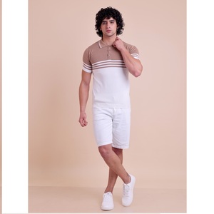 Camiseta de media manga ajustada de punto a la moda elegante para hombre, tela suave cómoda con un diseño moderno ajustado y semiformal - Product Image 1