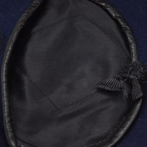 Sombrero de boina personalizado de alta calidad para hombres y mujeres con impresión de logotipo disponible para eventos de estilo uniforme al aire libre o en interiores - Product Image 2