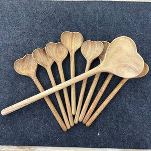 Cocina de madera amor en forma de corazón cuchara de bambú herramientas utensilios de cocina cuchara de servir en forma de corazón - Product Image 2