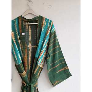 Kimono largo de seda crepé con efecto tie-dye para mujer, estilo bohemio, ideal como pareo de playa con un toque resort-glam. - Product Image 1