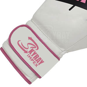 ถุงมือชกมวยหนังแท้สั่งทำพิเศษ ดีไซน์ทันสมัย สีสันตามสั่ง ระบายอากาศได้ดี น้ำหนักเบา เหมาะสำหรับใช้ในยิม - Product Image 5