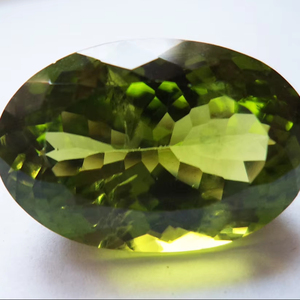 Peridot naturel certifié de qualité d'exportation pierres précieuses ovales taillées à facettes pour la fabrication de bijoux au meilleur prix de gros - Product Image 3