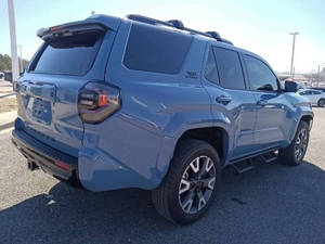 Toyota 4Runner TRD Sport 2025 d'occasion en excellent état - Product Image 4