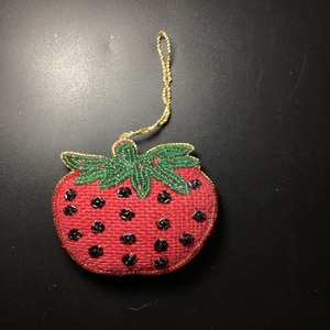 Décorations de Noël brodées et pailletées élégantes faites sur commande Décor de vacances festif. Idéal pour créer un cadeau de Noël mémorable - Product Image 1