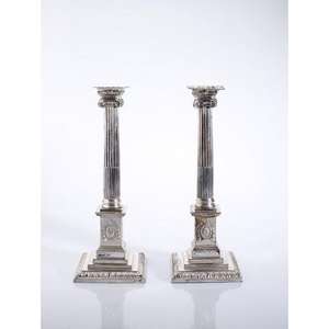 Portavelas de aluminio de hermoso diseño con acabado de estilo vintage y patrón atractivo para la decoración interior moderna del hogar - Product Image 2