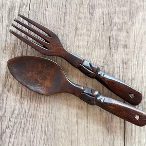 Juego de Cubiertos Indios Hechos a Mano Reutilizables de 6 Piezas, Cubiertos de Madera con Acabado Espejo y Acero, Ecológicos y Elegantes - Product Image 1