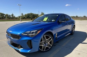 Kia Stinger <span class=keywords><strong>GT1</strong></span> et AWD de luxe <span class=keywords><strong>2022</strong></span> avec navigation - Product Image 3