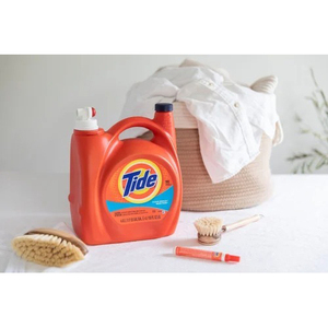 Detergente Líquido Ultra Cleaning, Fórmula de Limpieza Profunda Clean Breeze, Seguro para Ropa de Color y Blanca - Product Image 1