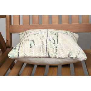 Design rustique 12x12 pouces Beige laine Kantha Patchwork oreiller tissé Vintage brodé imprimé fleuri pour sol de voiture noël - Product Image 5