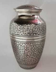 Urnas de cremación de latón rojo Premium para adultos de latón con bolsa de terciopelo gratis fabricante indio - Product Image 5