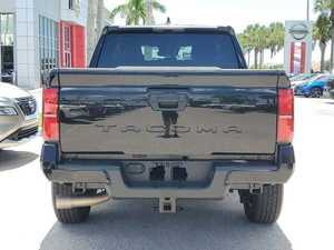 CLEAN USED 2024 pour SR5 Double Cab RWD R20 Gauche Foncé ACC Tissu Frais d'accident inclus En bon état - Product Image 3