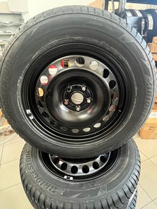 Commande en gros de pneus usagés de fabrication allemande 155/70R13 pour camions - Product Image 3