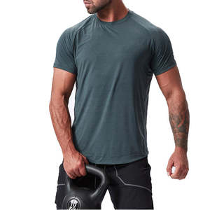 T-shirt unisexe 100% polyester promotionnel à sublimation, sport, coupe ajustée, impression intégrale - Product Image 3