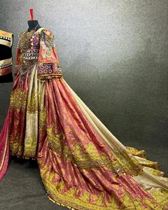 Vestido Tradicional Afgano Pashtun para Pareja, Hecho a Mano, Étnico, Cultural, para Bodas, Largo hasta el Suelo, Manga Larga, Personalizable - Product Image 3