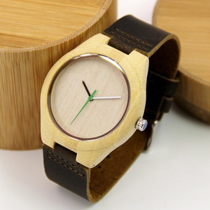 Unisex <span class=keywords><strong>legno</strong></span> di bambù orologio da polso fatto a mano vera pelle di mucca cinturino <span class=keywords><strong>in</strong></span> <span class=keywords><strong>legno</strong></span> orologio regalo di anniversario per lui e lei - Product Image 2
