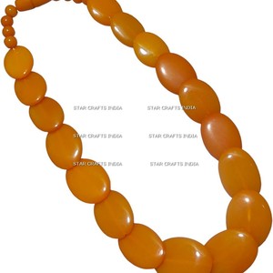 Collier fantaisie court en résine fait main de luxe, collier fantaisie à gros perles orange, collier très vendu - Product Image 2