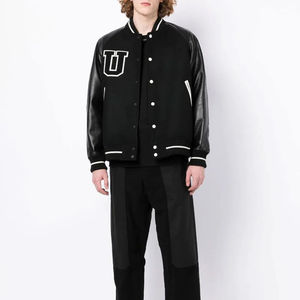 Chaqueta universitaria de invierno hecha a medida con mangas de cuero y parches de chenilla de lana chaqueta de Chicago Letterman a la venta - Product Image 2