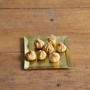 Plateau de service en métal revêtu de laiton de style temple traditionnel pour cérémonies religieuses pooja thali et décor culturel - Product Image 2