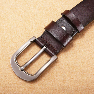 เข็มขัดลำลองคุณภาพสูงของแท้ หัวเข็มขัดโลหะผสมทรงสี่เหลี่ยม ลายเรียบแบบกำหนดเองได้ สำหรับผู้ชาย - Product Image 4