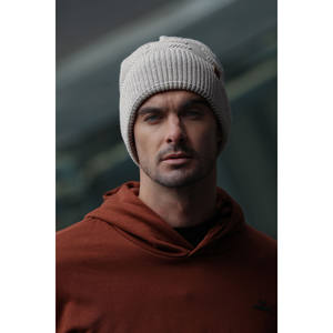 Gorro acanalado de algodón suave de color camello para hombre, prendas de punto básicas flexibles de doble pliegue para deportes de invierno, logotipo de Kordec - Product Image 1