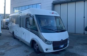 Autocaravanas de Lujo Modernas, Autocaravanas Contemporáneas de Lujo - Product Image 3