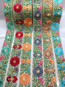 Garniture en dentelle brodée indienne pour robes et chaussures indiennes/pakistanaises en gros disponible en 6 couleurs assorties - Product Image 5