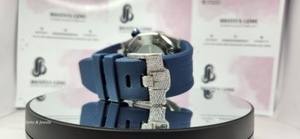 Montre de Plongée de Luxe Iced Out pour Homme avec Bracelet en Caoutchouc Bleu, Lunette Entièrement Sertie de Pierres, Montre-Bracelet Personnalisée Style Hip Hop, Vente en Gros - Product Image 4