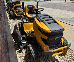 Cortadora de Césped Cub Cadet XT2 SLX54 de Primera Calidad, Modelo 2026 - Product Image 1