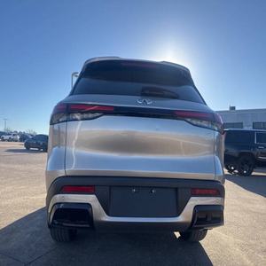 Infiniti QX60 Luxe 1 2024 ECONÓMICO Y ELEGANTE - Product Image 2