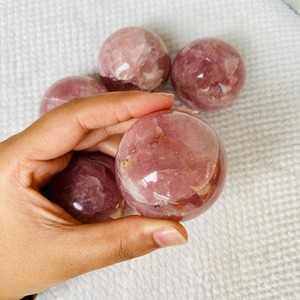 Sphère de quartz rose gravée de qualité supérieure en gros, 40-55 mm, cristal de guérison naturel, boule de cristal, Reiki, méditation, équilibrage des chakras - Product Image 5