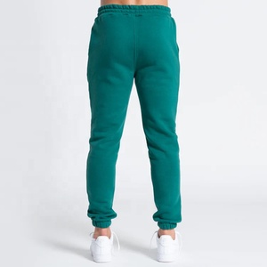 Chándales de hombre Chándales verdes con logotipo personalizado y etiquetas de Pakistán Fabricado por Lumina Loom - Product Image 2