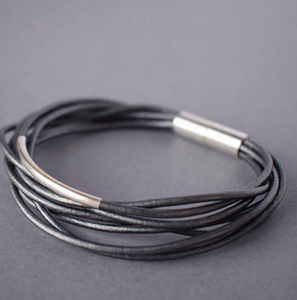 Pulsera de cuero natural gris, Plata de ley, joyería de cuero Pulsera de cuerda náutica, pulsera de surfista - Product Image 1