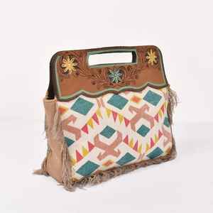 Bolso de hombro cruzado de cuero genuino bohemio Vintage hecho a mano inspirado en una manta de sillín con cremallera de lona al mejor precio - Product Image 2