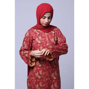 Ensemble de costume flamboyant bordeaux pour femmes - Product Image 2