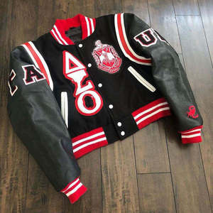 Chaqueta Letterman con Mangas de Cuero, Diseñada para un Estilo Vintage, Ofrece un Ajuste Estructurado y una Apariencia Casual Icónica - Product Image 6